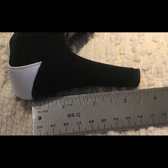 CHANEL Pumps...Authentic - Picture 6 of 8